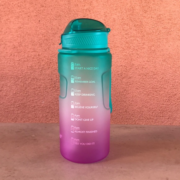 Other - Botina 75oz Motivational Water Bottle
